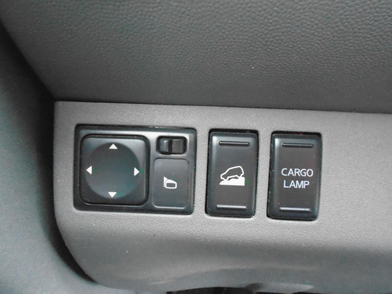 2015 Nissan Frontier 4WD Crew CAB LWB Auto SV - Photo #16