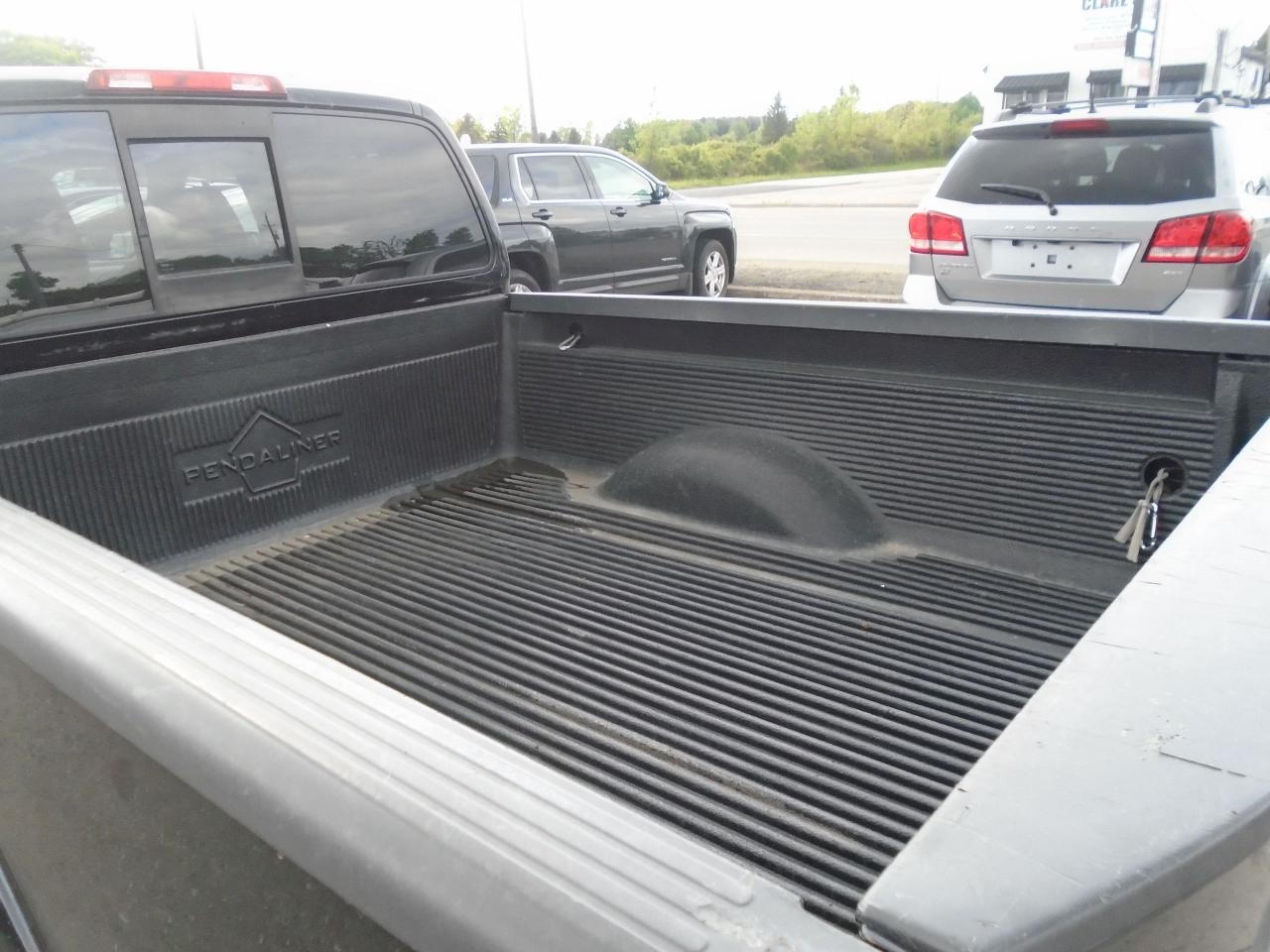 2015 Nissan Frontier 4WD Crew CAB LWB Auto SV - Photo #24