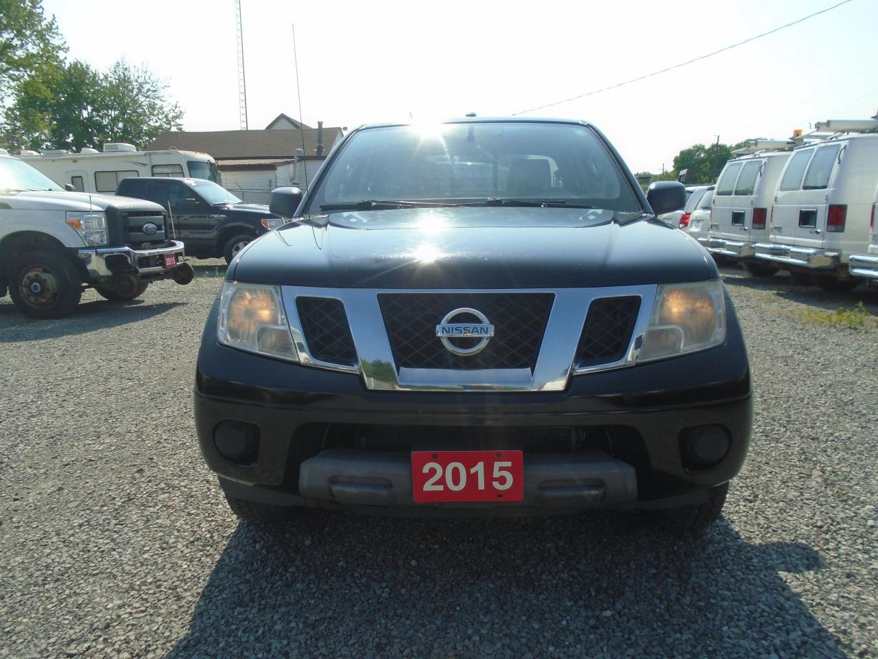 2015 Nissan Frontier 4WD Crew CAB LWB Auto SV - Photo #2