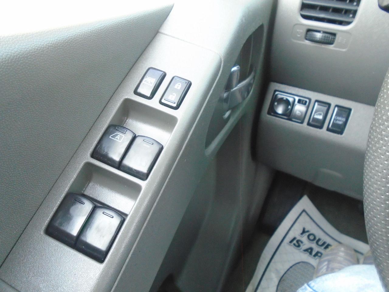 2015 Nissan Frontier 4WD Crew CAB LWB Auto SV - Photo #10