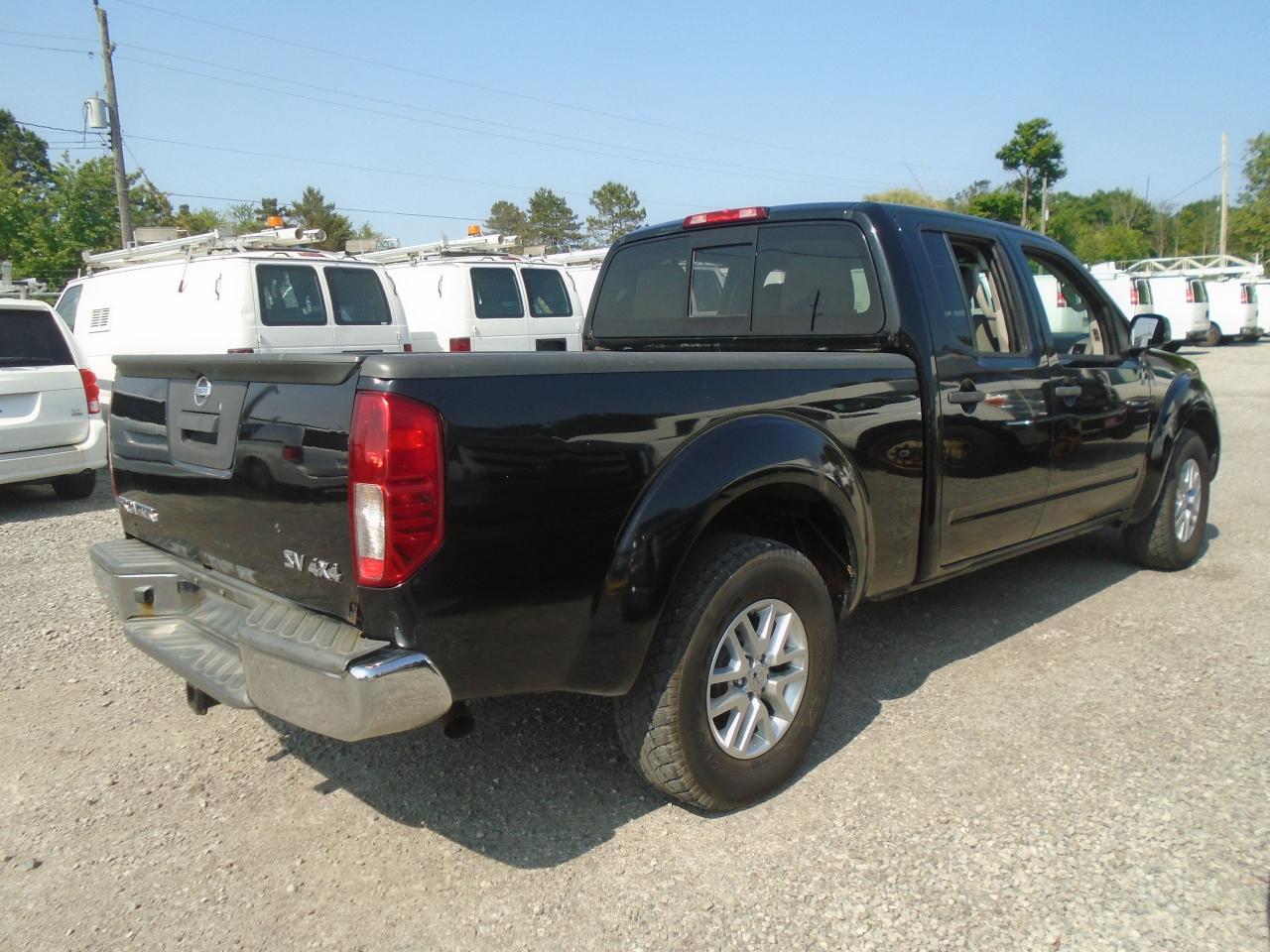 2015 Nissan Frontier 4WD Crew CAB LWB Auto SV - Photo #8