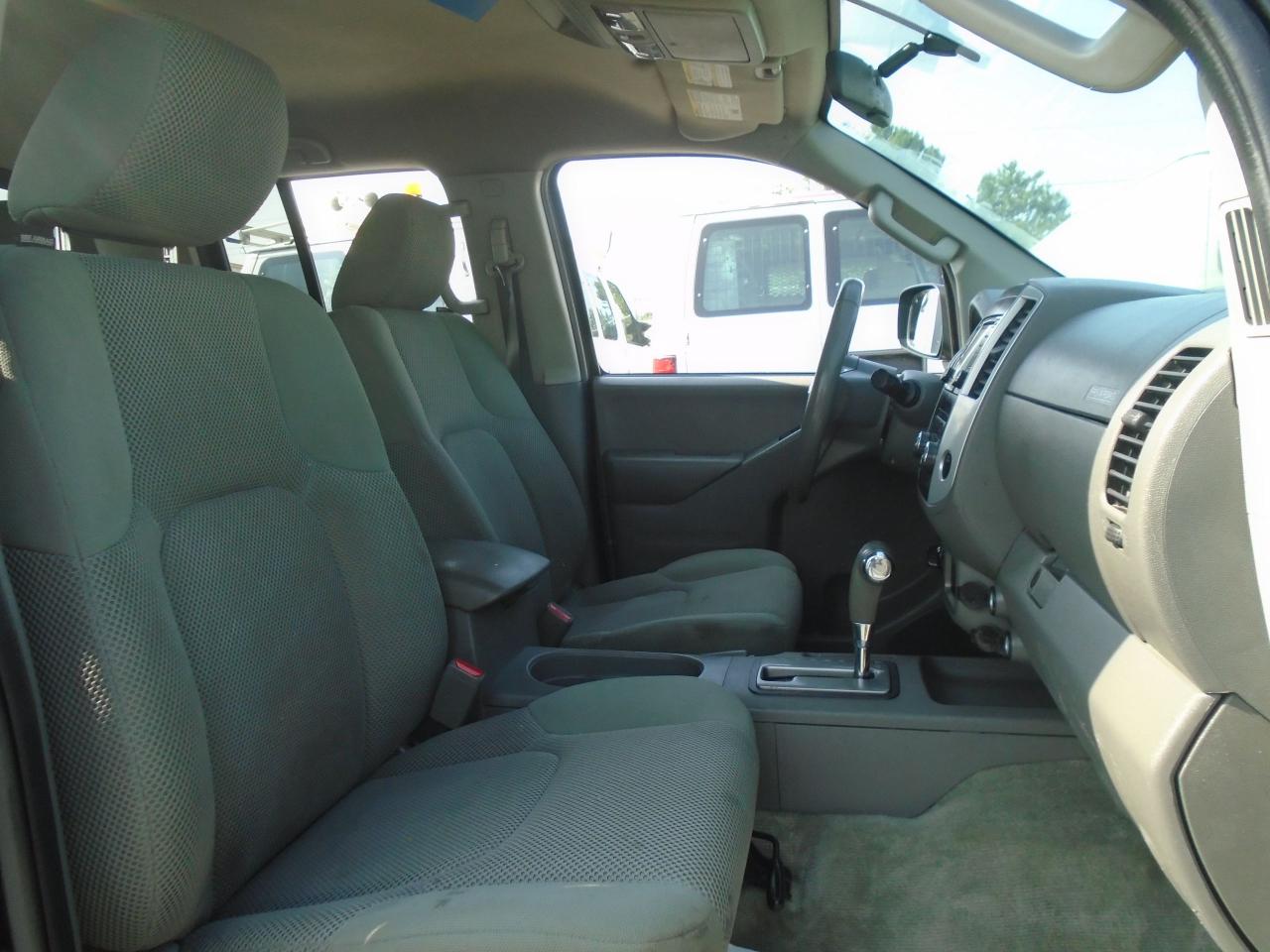 2015 Nissan Frontier 4WD Crew CAB LWB Auto SV - Photo #18