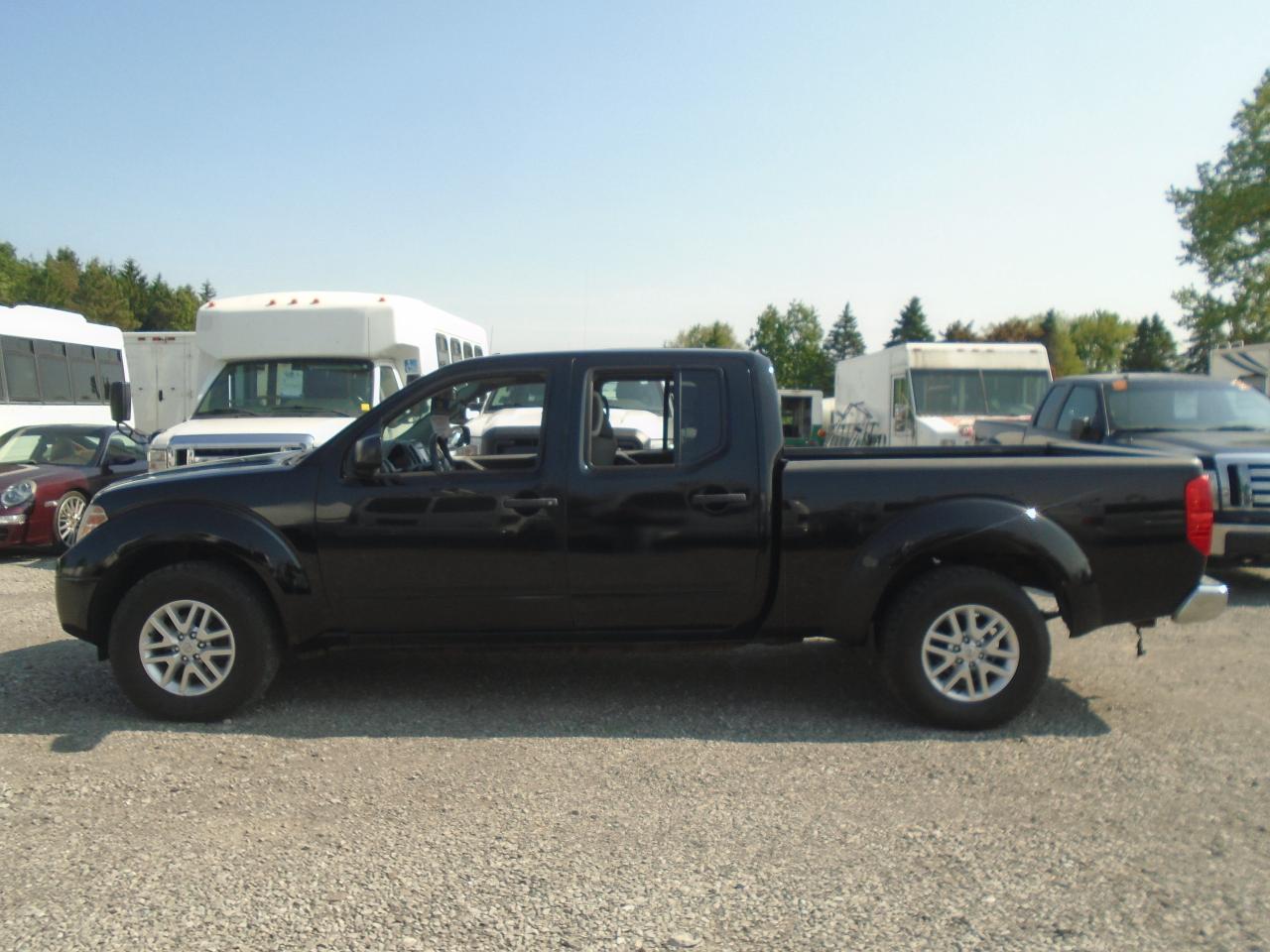 2015 Nissan Frontier 4WD Crew CAB LWB Auto SV - Photo #4