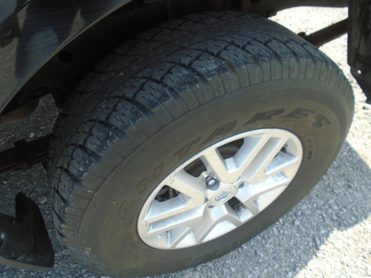 2015 Nissan Frontier 4WD Crew CAB LWB Auto SV - Photo #28