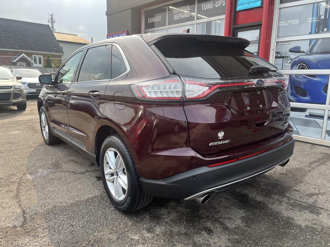 2018 Ford Edge SEL Photo