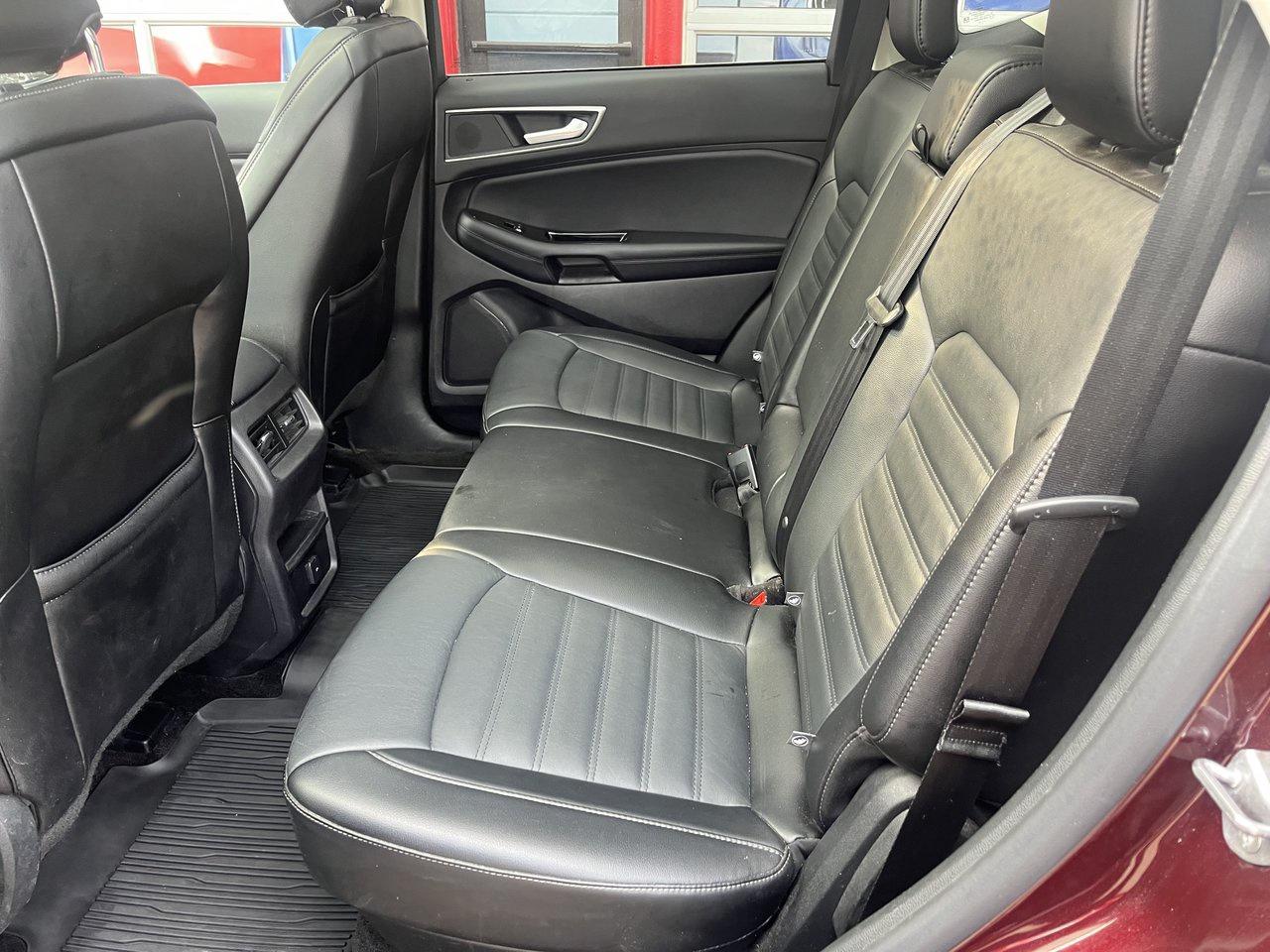 2018 Ford Edge SEL Photo