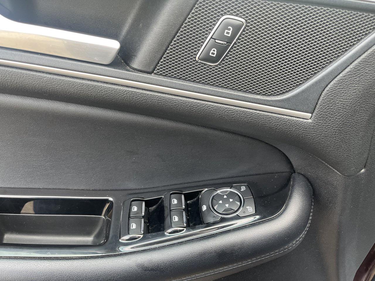 2018 Ford Edge SEL Photo