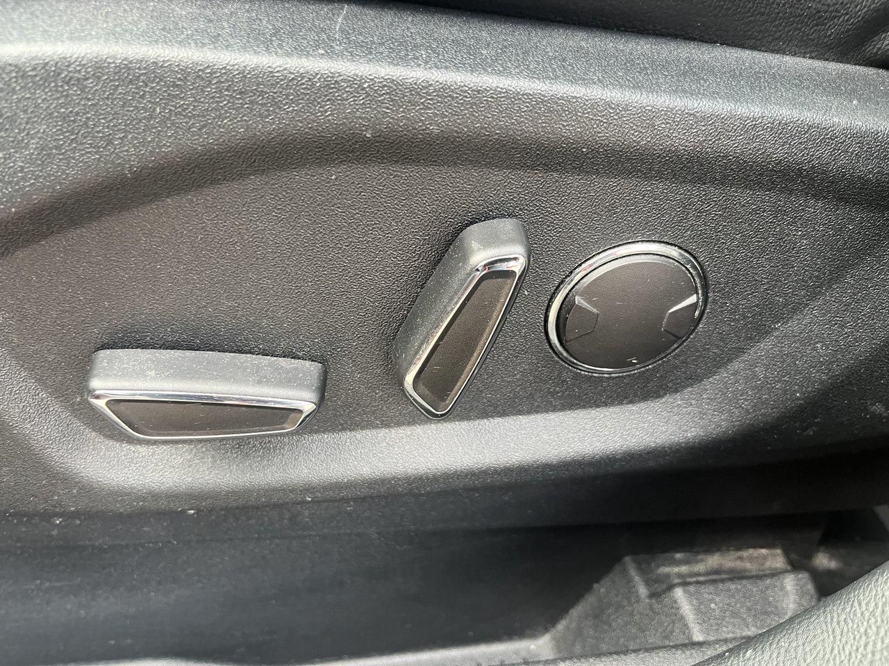 2018 Ford Edge SEL Photo