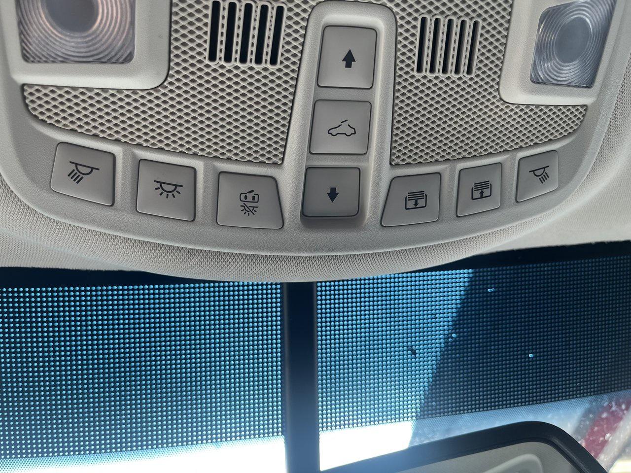 2018 Ford Edge SEL Photo