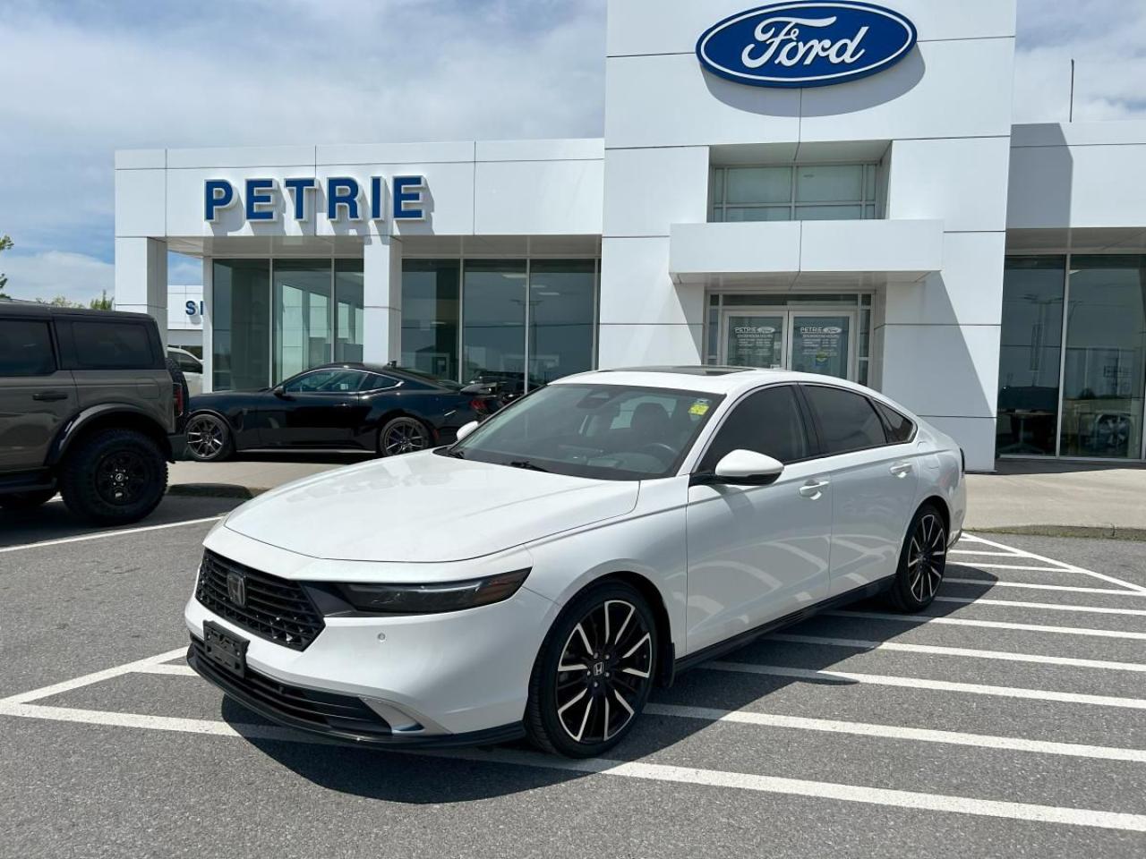 Used 2023 Honda Accord Hybrid Touring for sale in Kingston, ON