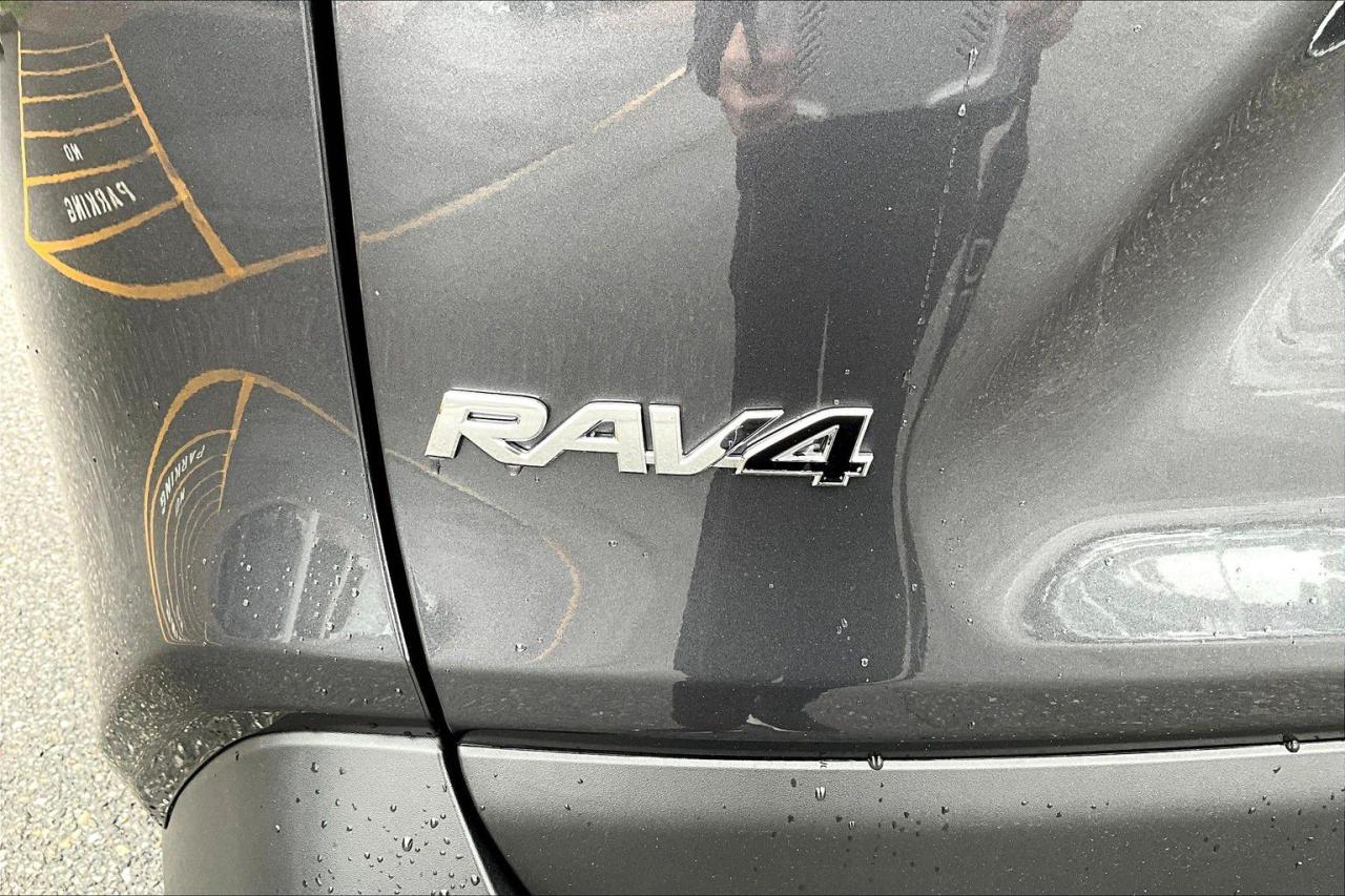 12565724