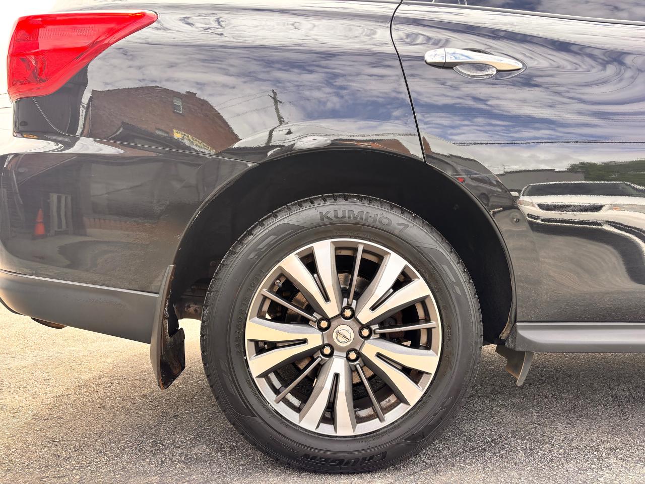 2017 Nissan Pathfinder Warranty Available! Fully Financeable!
