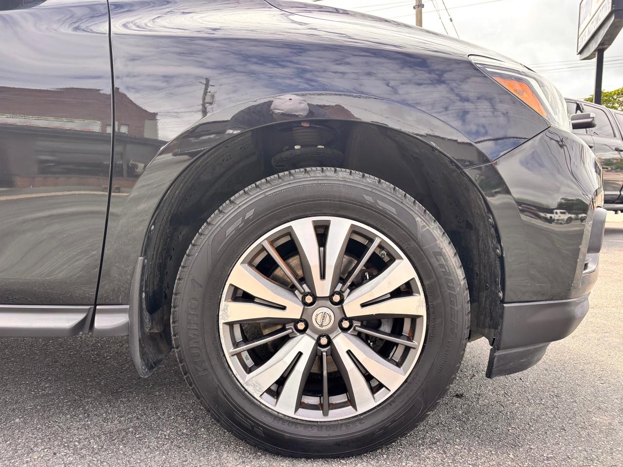 2017 Nissan Pathfinder Warranty Available! Fully Financeable!