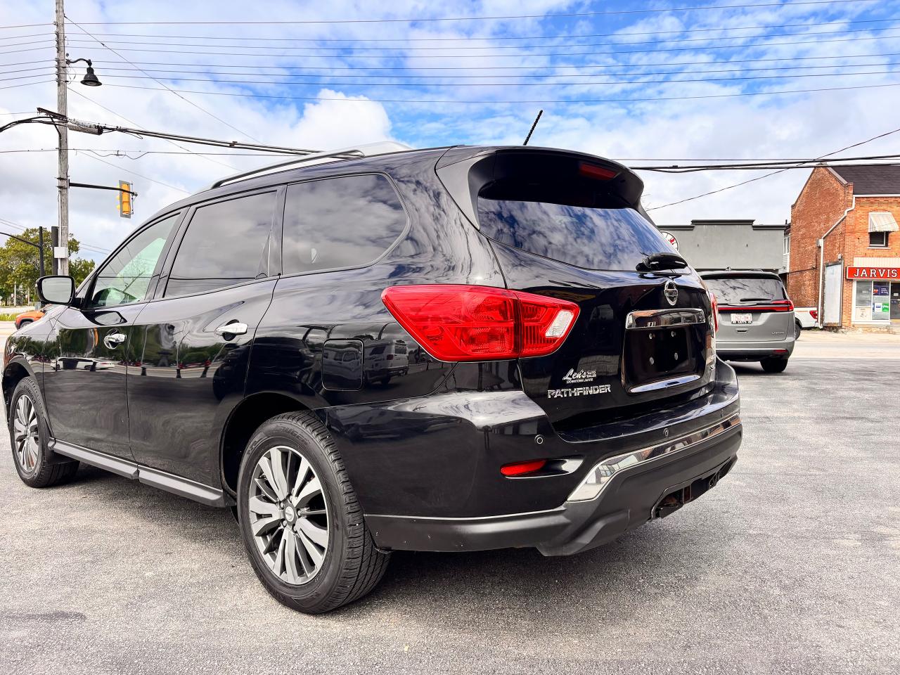 2017 Nissan Pathfinder Warranty Available! Fully Financeable!