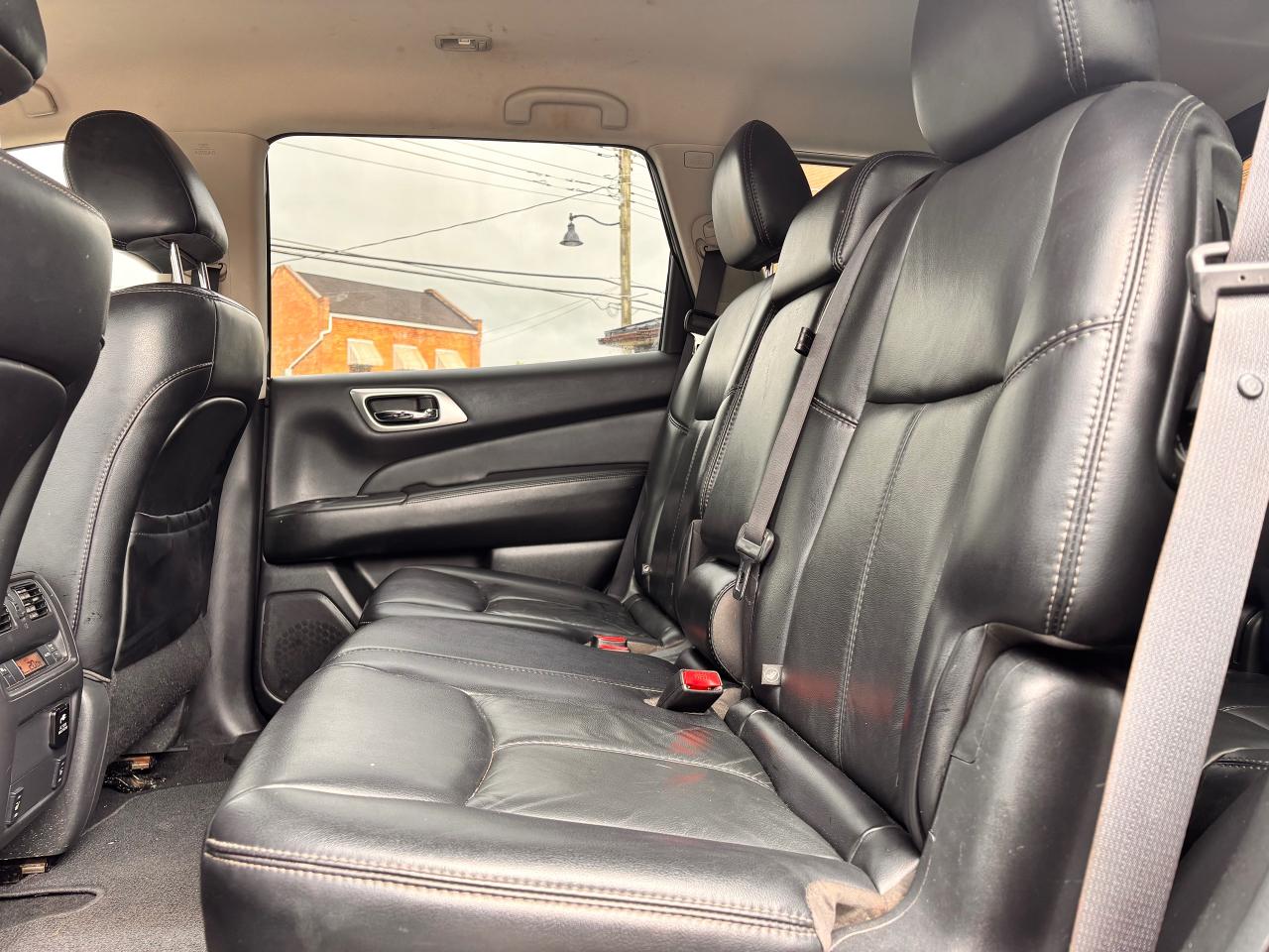 2017 Nissan Pathfinder Warranty Available! Fully Financeable!