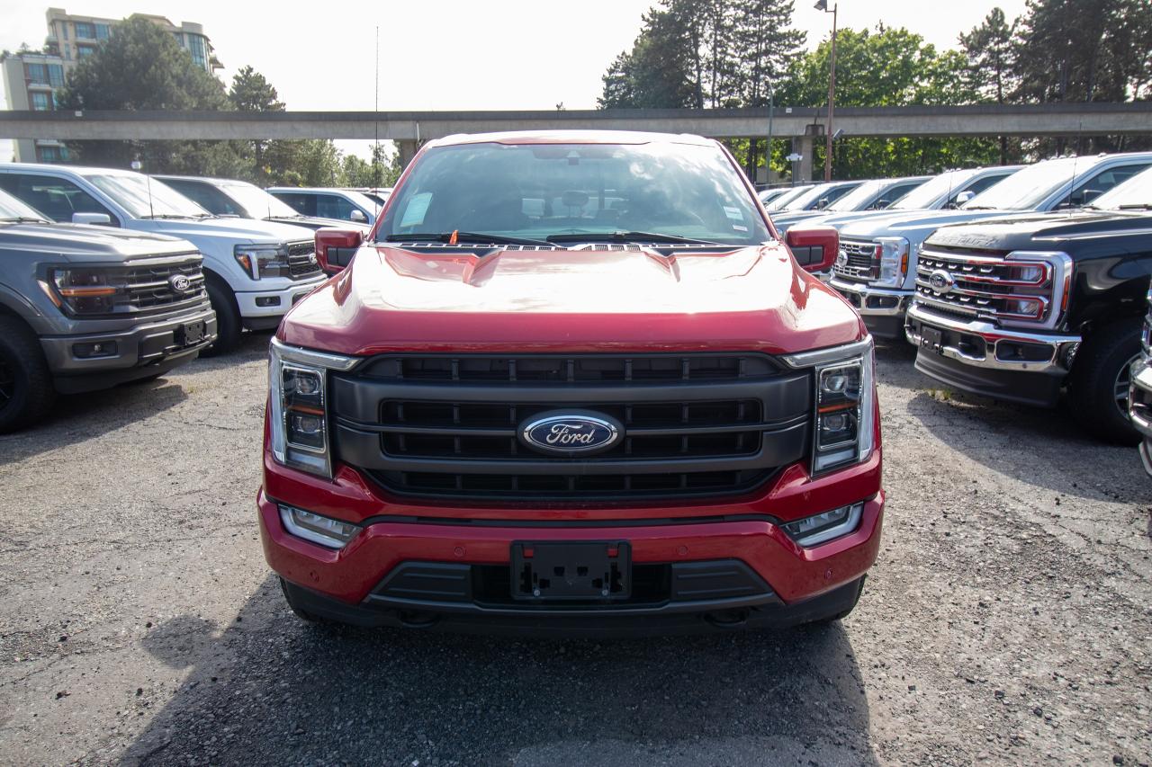 2021 Ford F-150 Lariat 4WD SuperCrew 5.5' Box Photo2