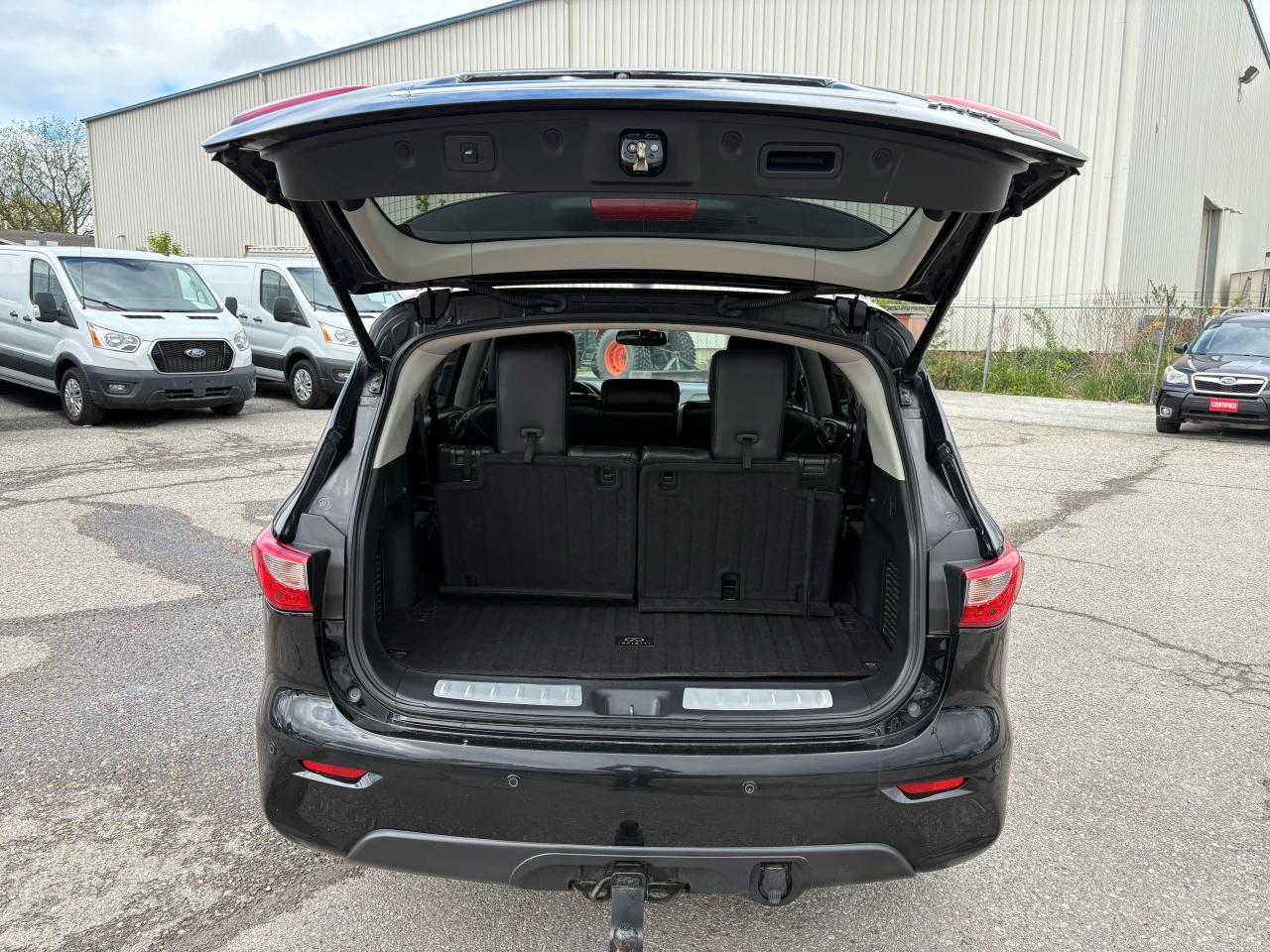 2013 Infiniti JX35 Sunroof/Alloys/Nav - Photo #12