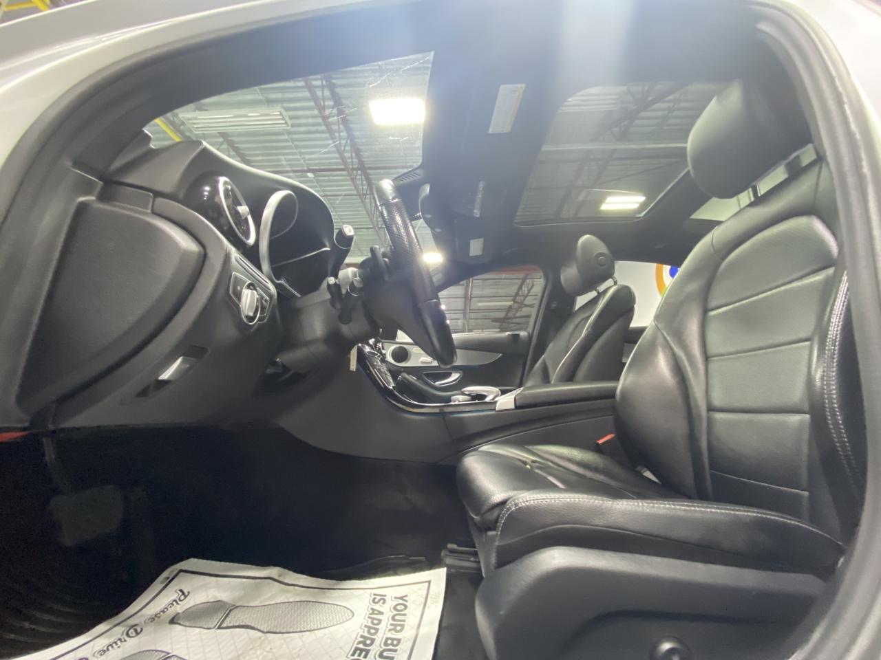 2017 Mercedes-Benz C-Class C300 - Photo #11