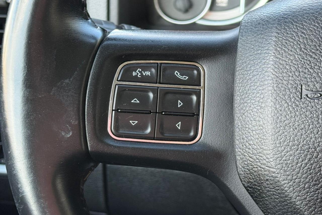 12565880