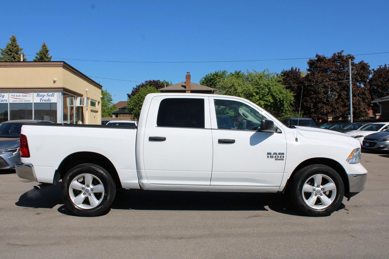 2023 RAM 1500 Classic SLT - Photo #3