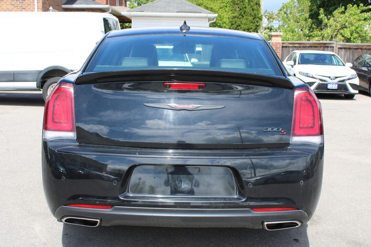 2023 Chrysler 300 300S - Photo #6