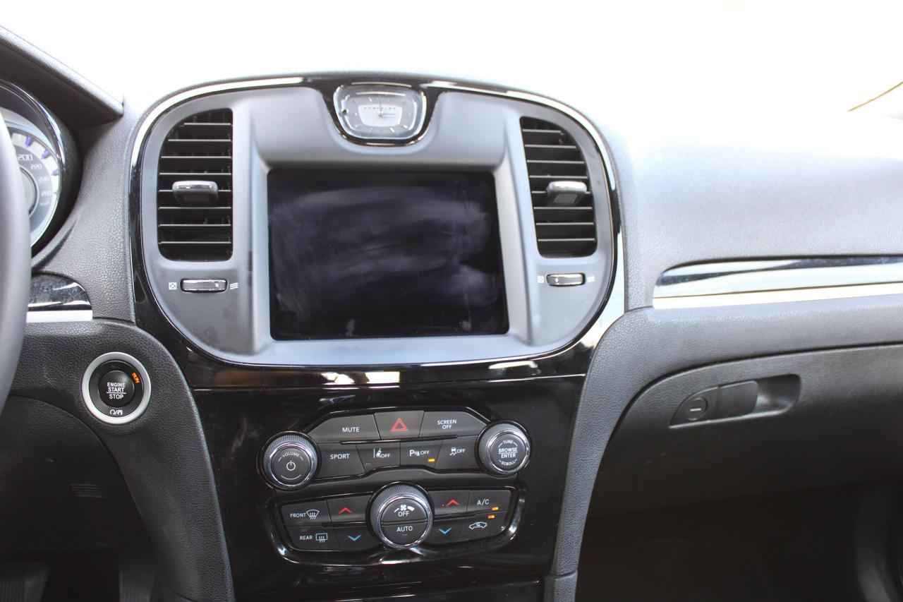 2023 Chrysler 300 300S - Photo #8