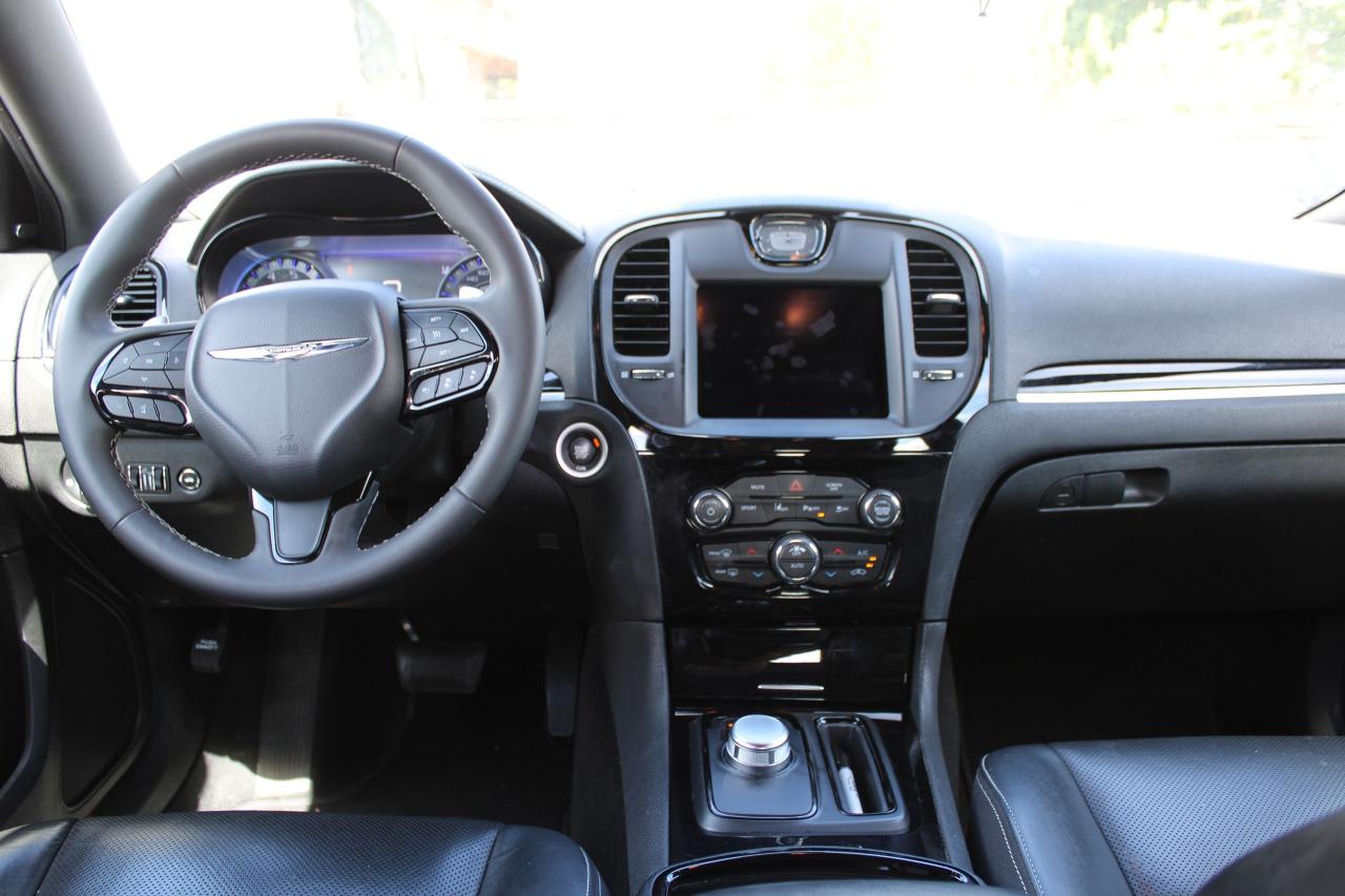 2023 Chrysler 300 300S - Photo #11
