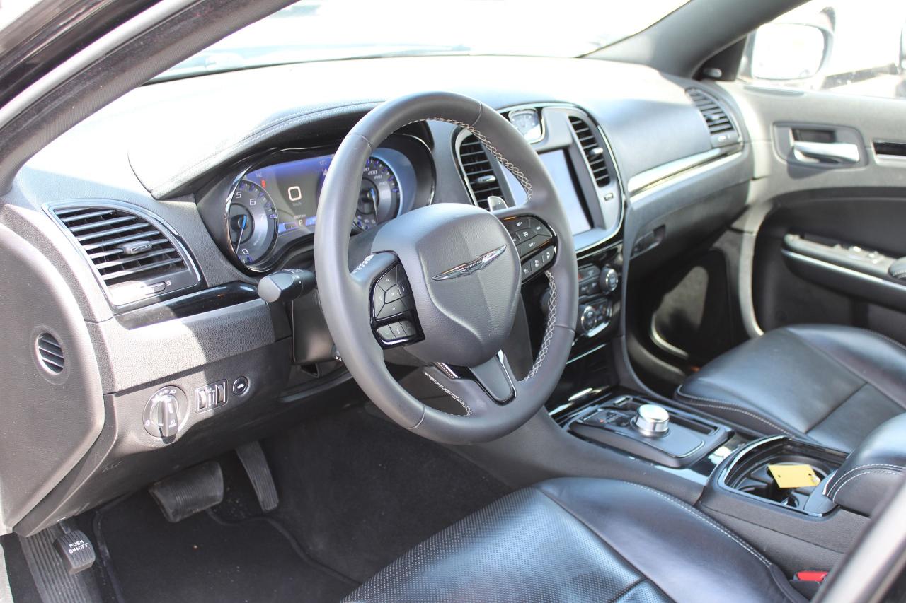 2023 Chrysler 300 300S - Photo #13