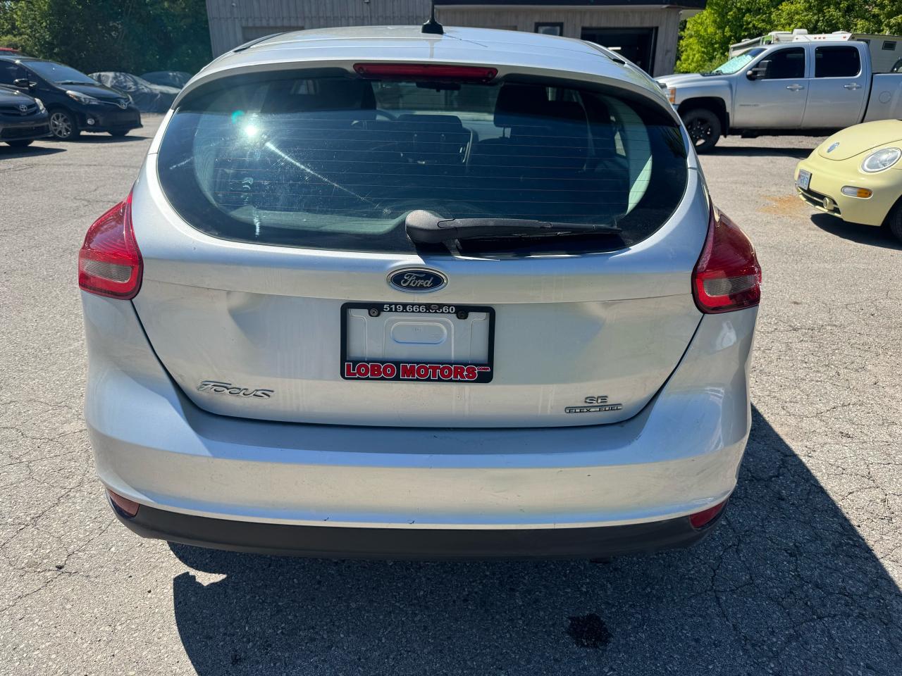 2016 Ford Focus SE Photo3