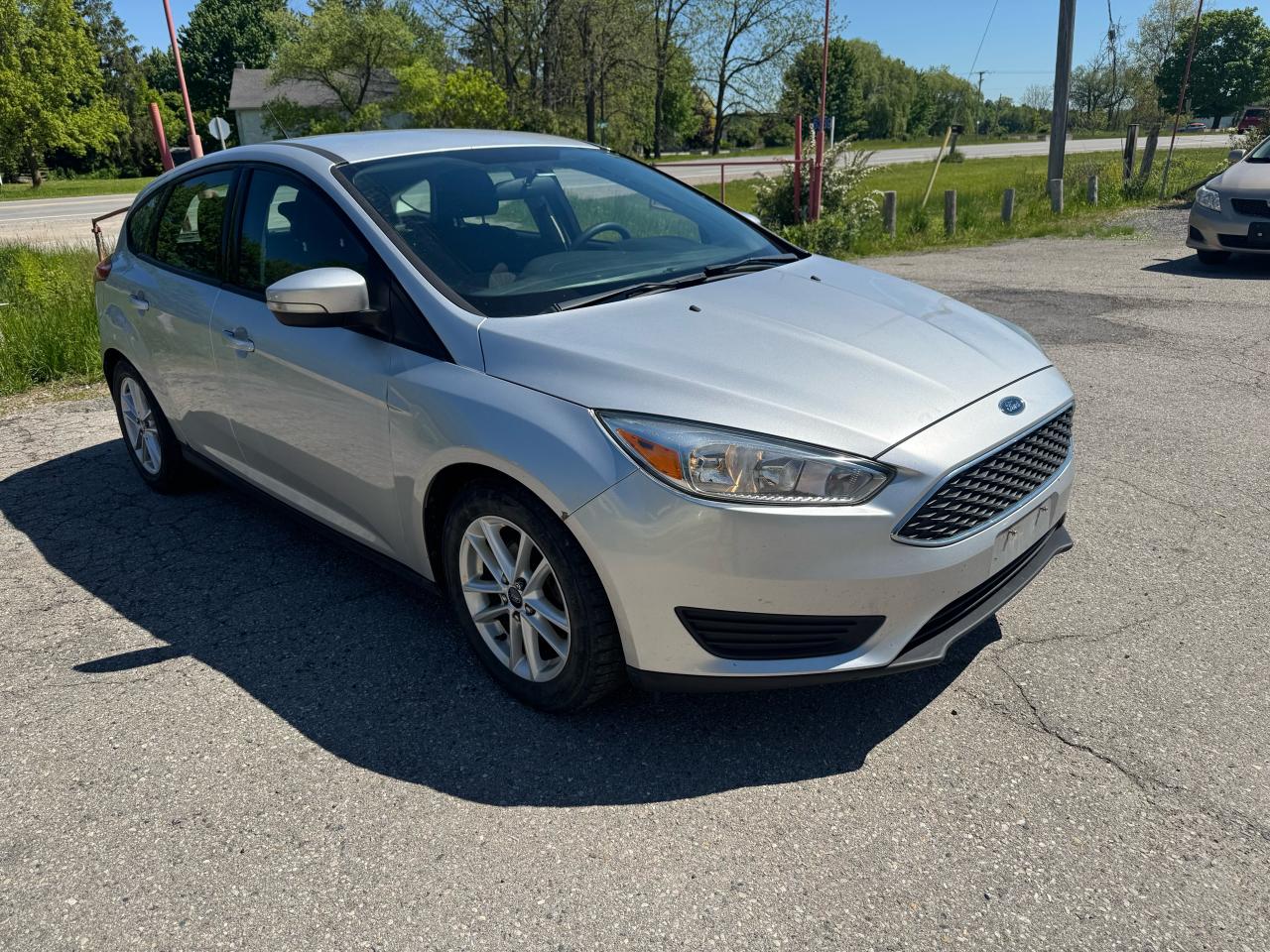 2016 Ford Focus SE - Photo #2
