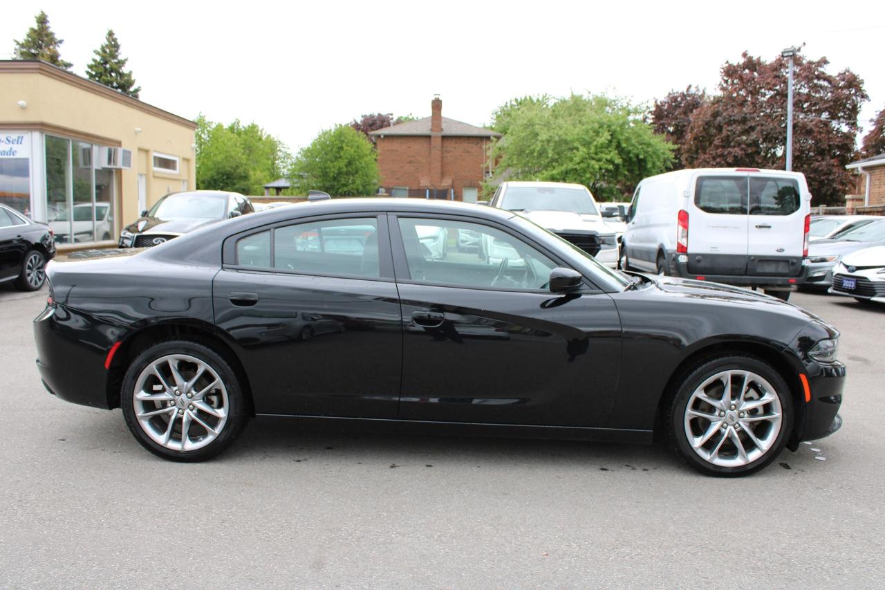 2023 Dodge Charger SXT - Photo #6