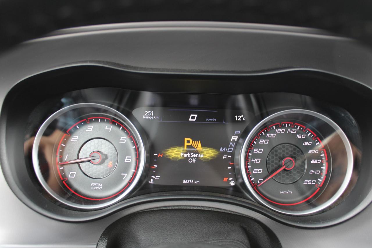 2023 Dodge Charger SXT - Photo #7