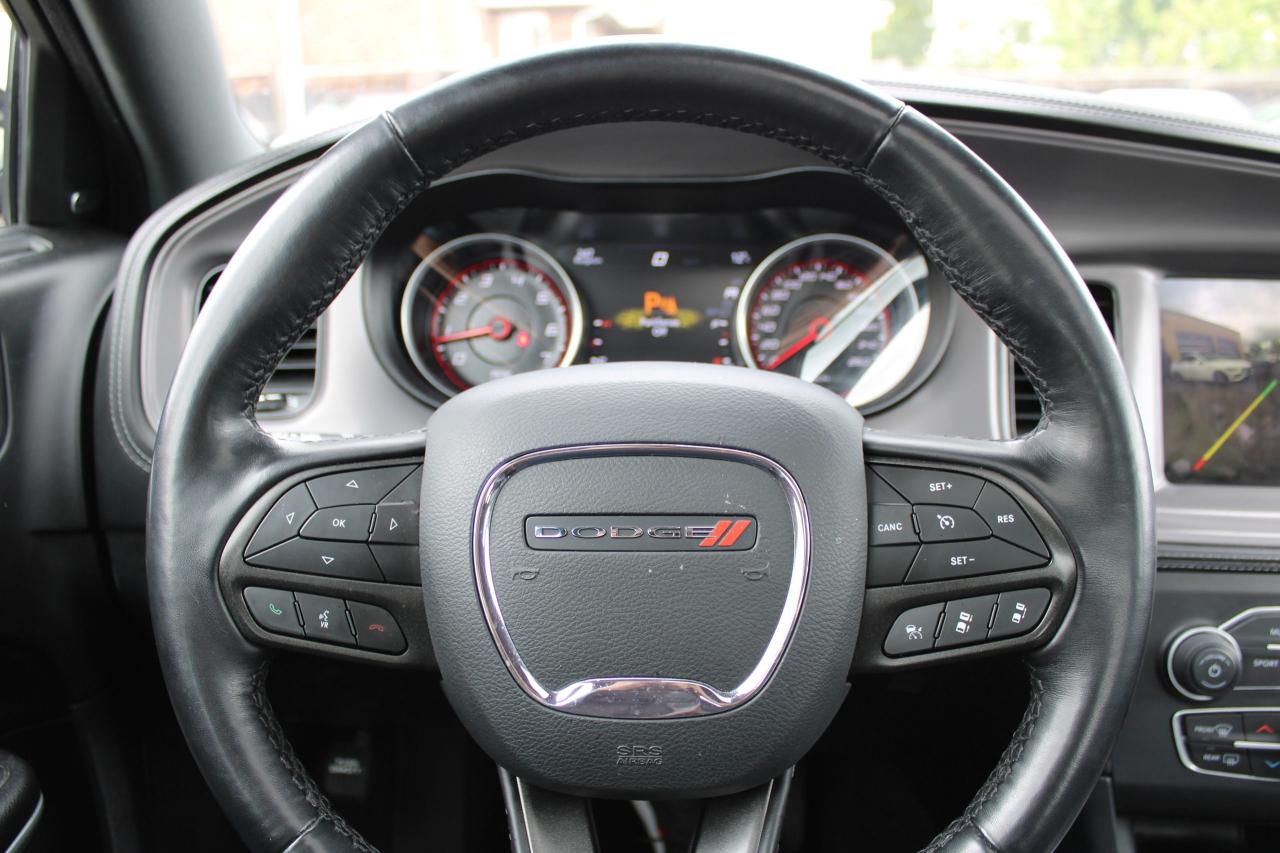 2023 Dodge Charger SXT - Photo #9