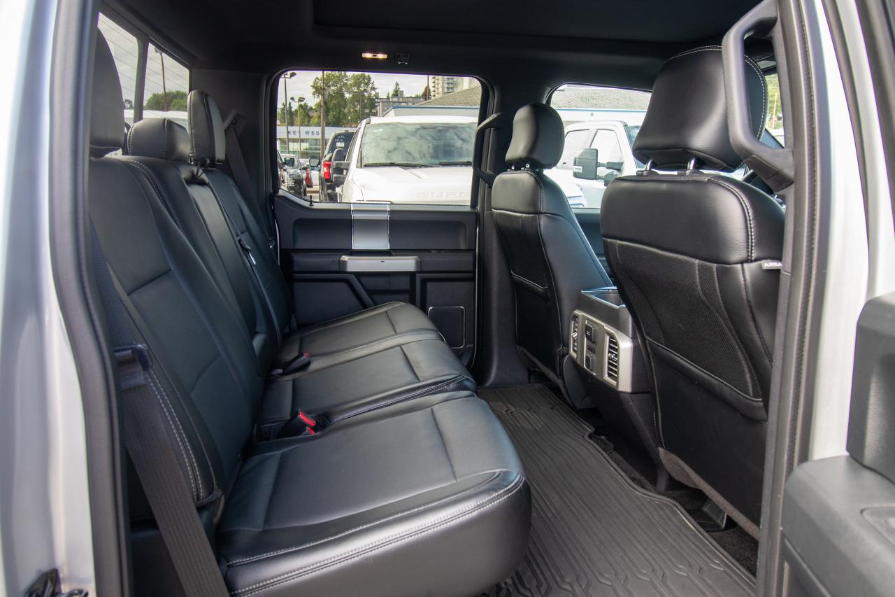 2015 Ford F-150 4WD SUPERCREW 145" LARIAT Photo5