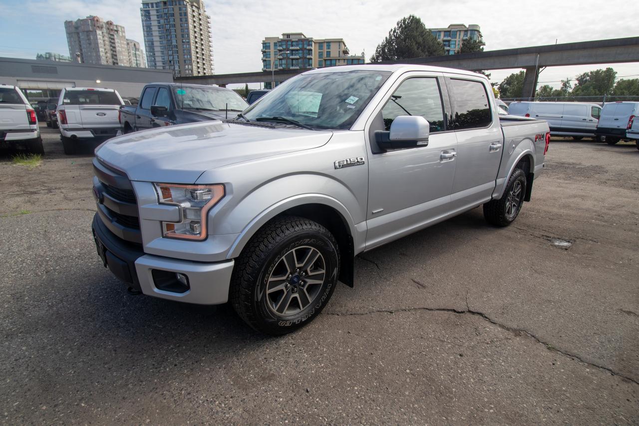 2015 Ford F-150 4WD SUPERCREW 145" LARIAT Photo1