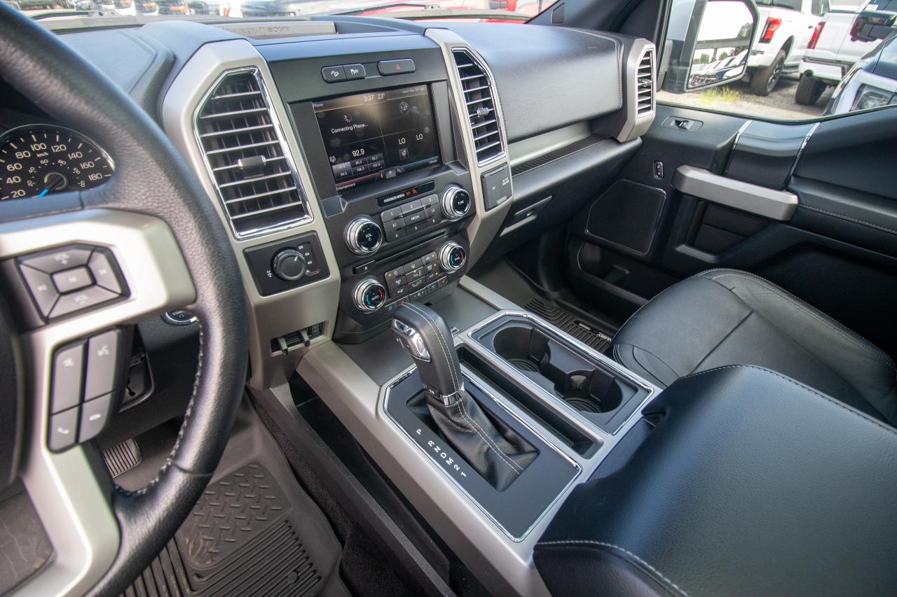 2015 Ford F-150 4WD SUPERCREW 145" LARIAT Photo5