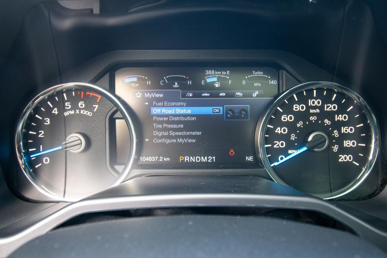 2015 Ford F-150 4WD SUPERCREW 145" LARIAT Photo5