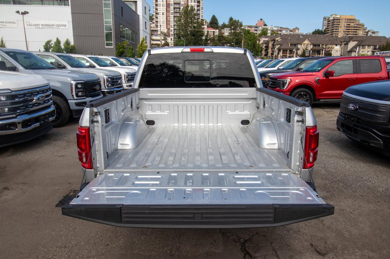 2015 Ford F-150 4WD SUPERCREW 145" LARIAT Photo5