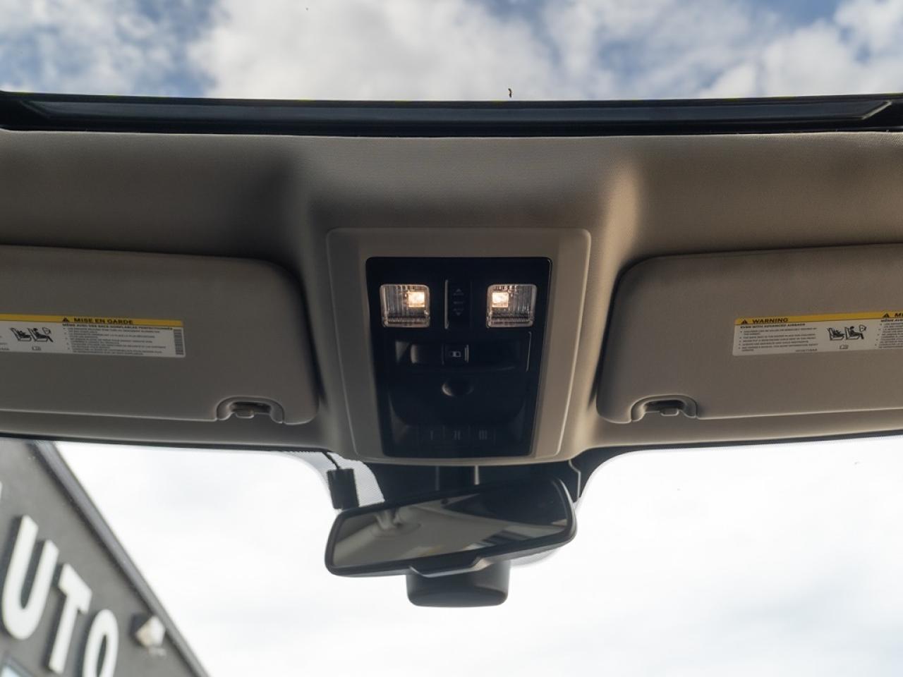 2017 RAM 1500 SPORT 4x4 Photo9