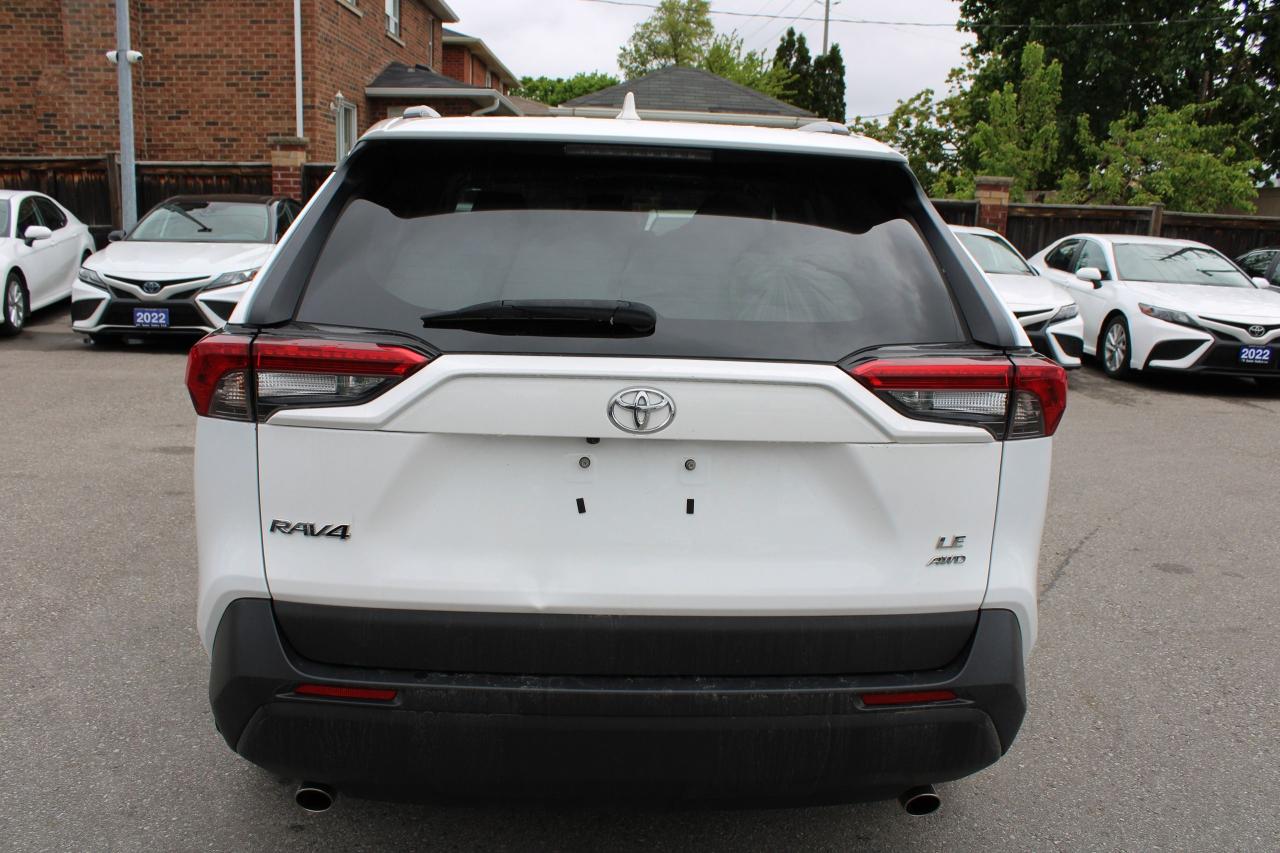 2021 Toyota RAV4 LE - Photo #4