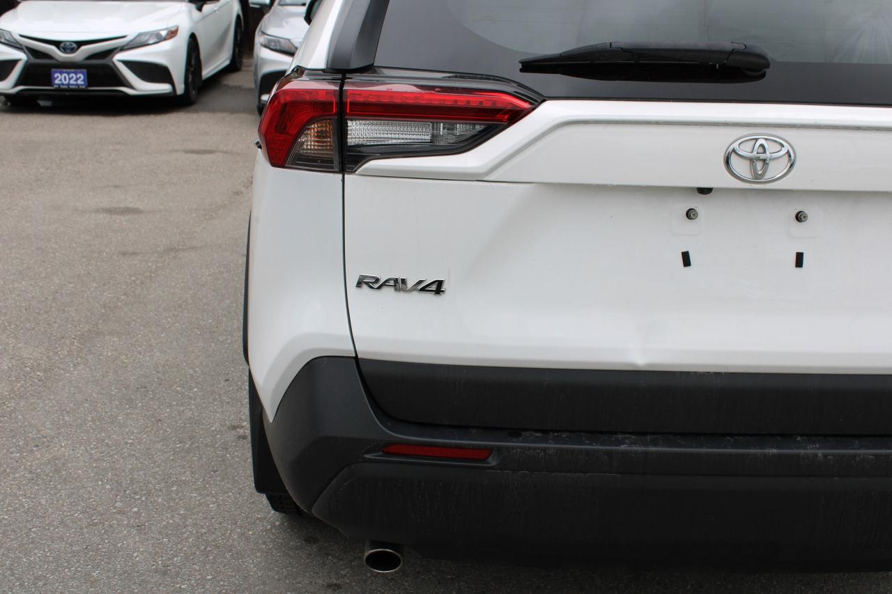 2021 Toyota RAV4 LE - Photo #9