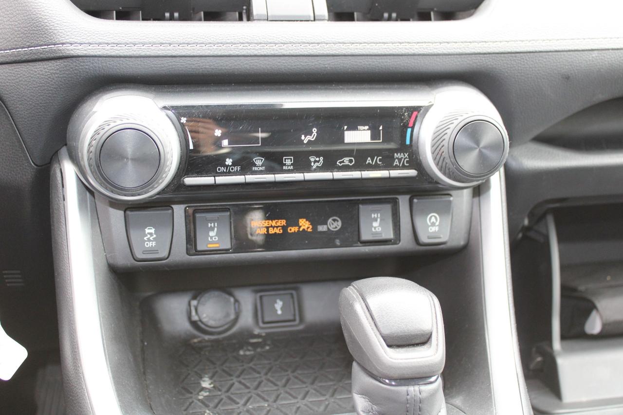 2021 Toyota RAV4 LE - Photo #15