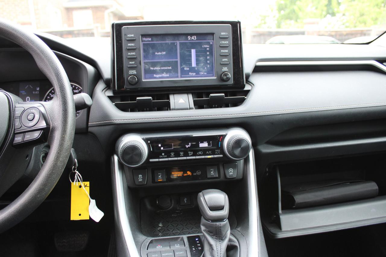 2021 Toyota RAV4 LE - Photo #17