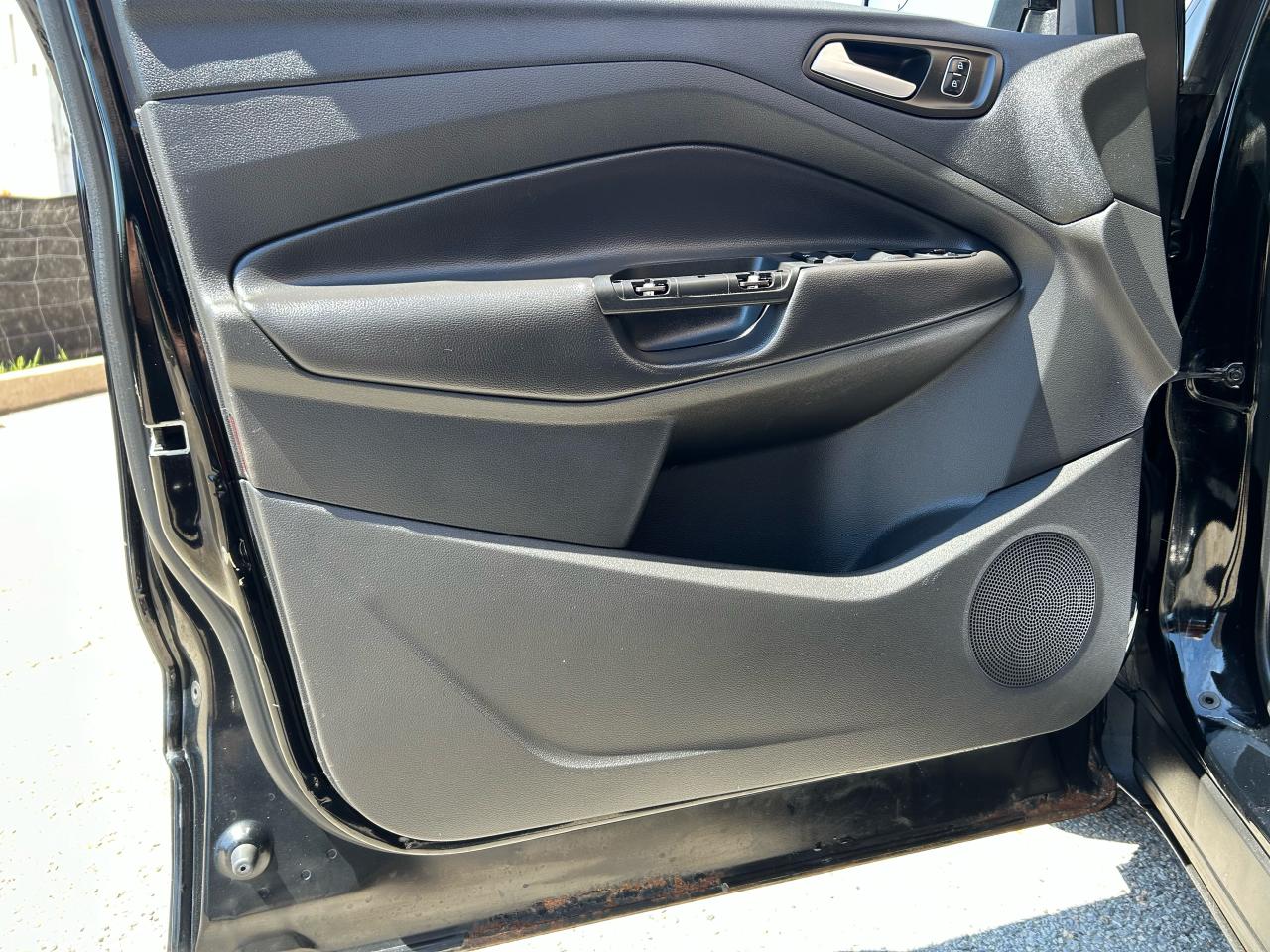 2017 Ford Escape SE - Photo #10
