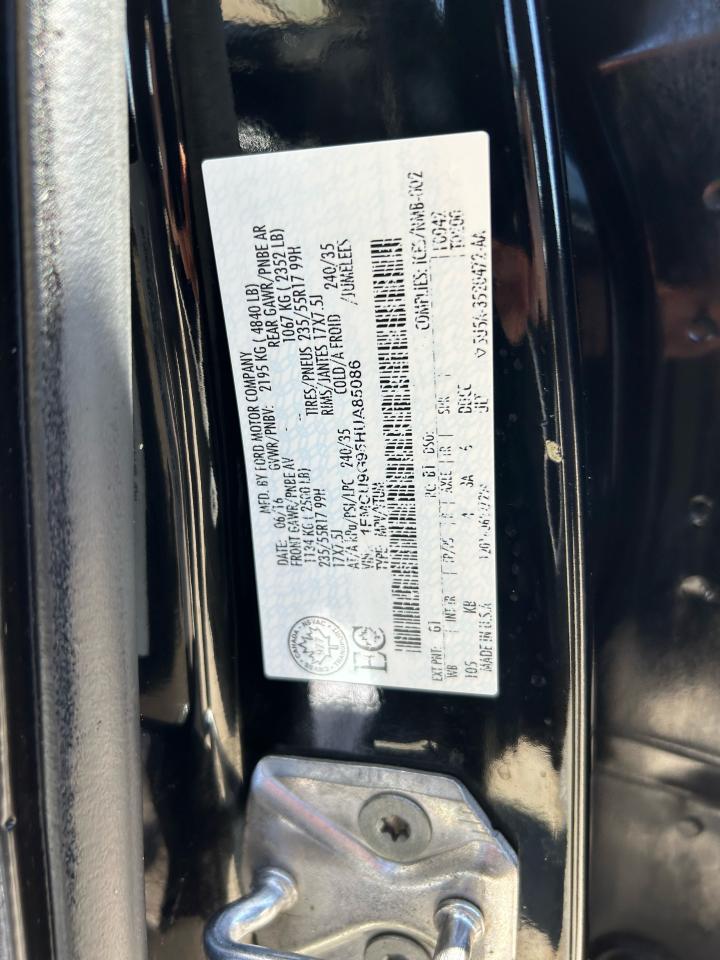 2017 Ford Escape SE - Photo #13