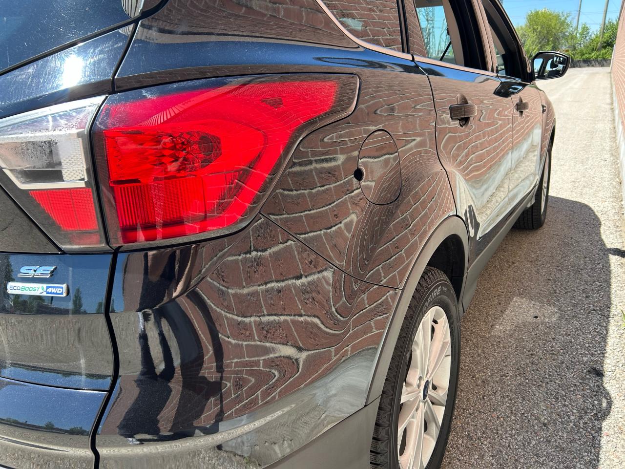 2017 Ford Escape SE - Photo #6