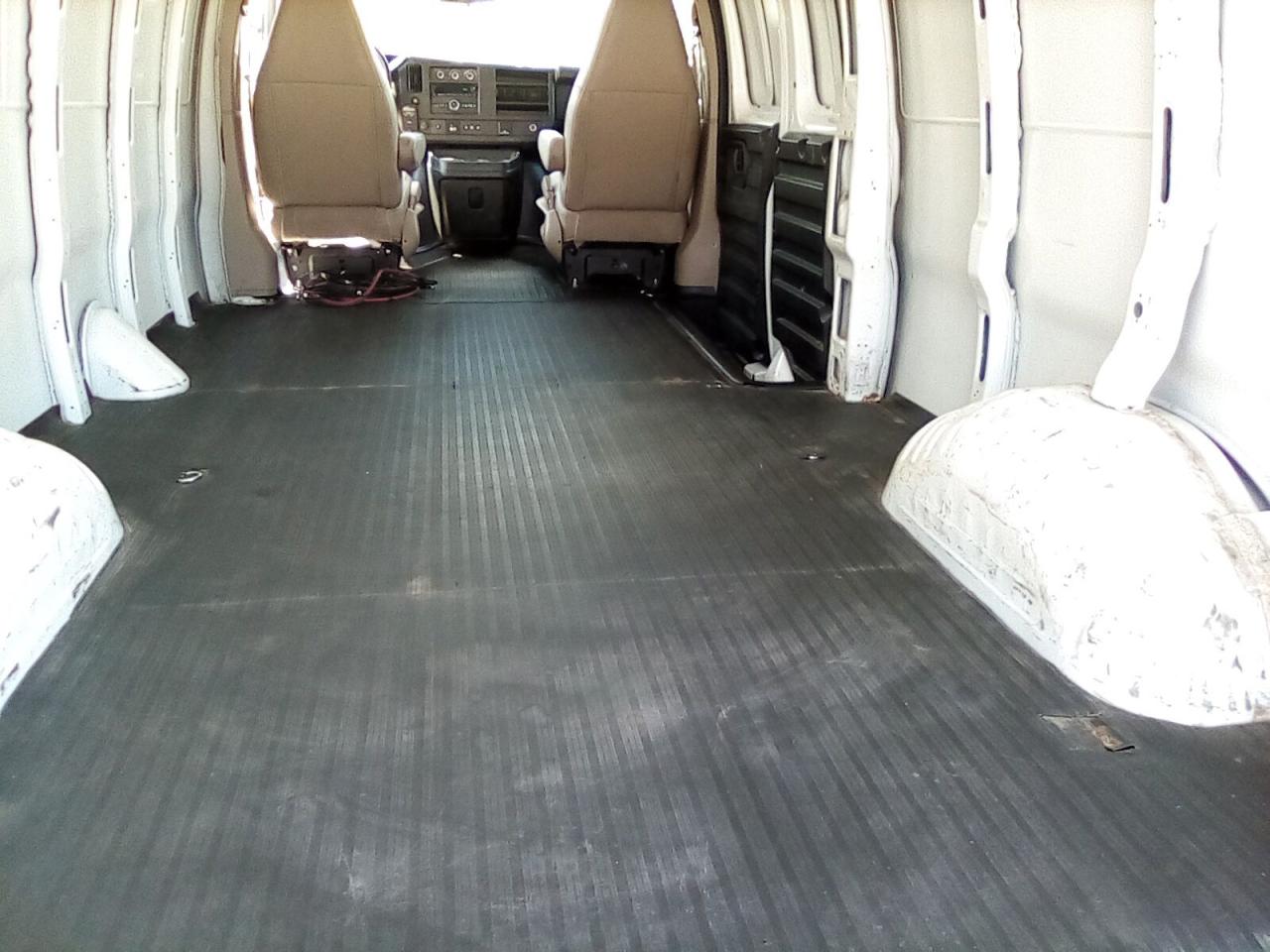 2019 GMC Savana G3500 Cargo Ext