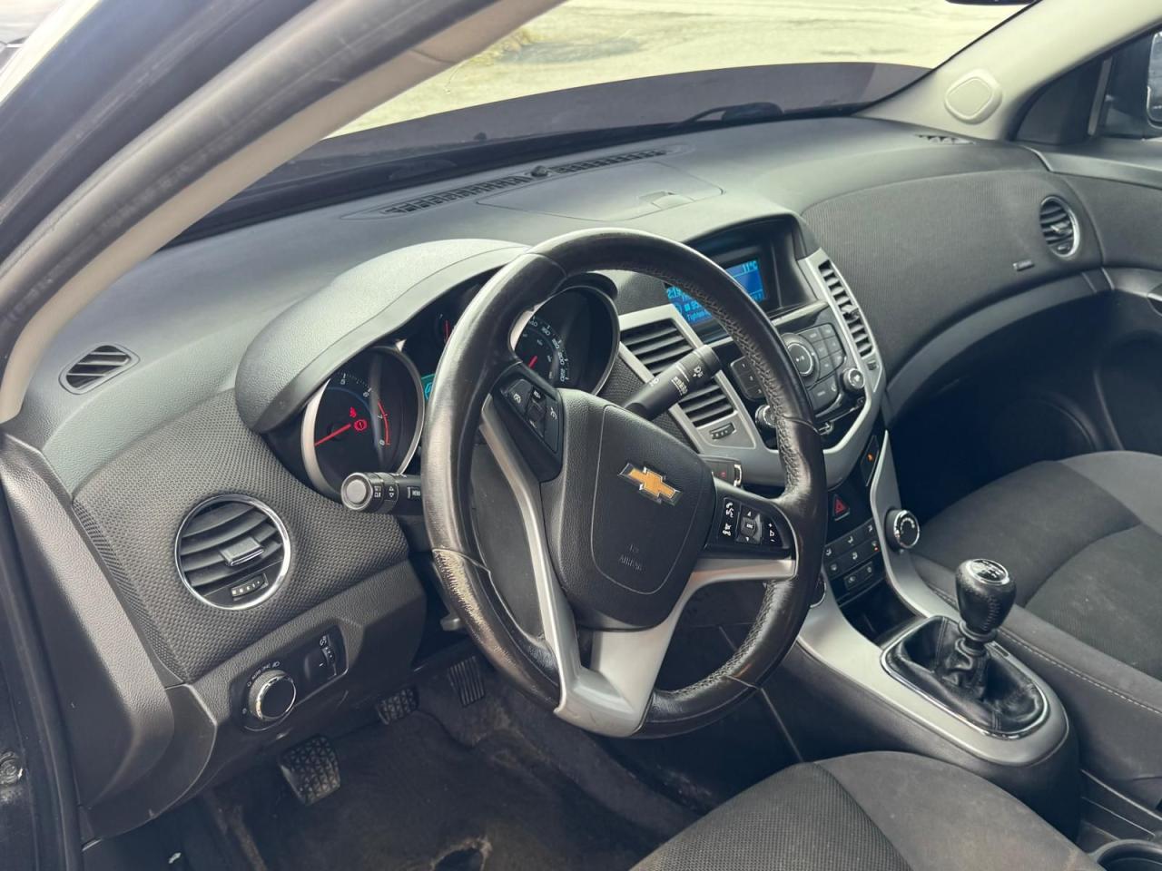 2014 Chevrolet Cruze AS IS, 1LT, MANUAL, DRIVES GREAT - Photo #14