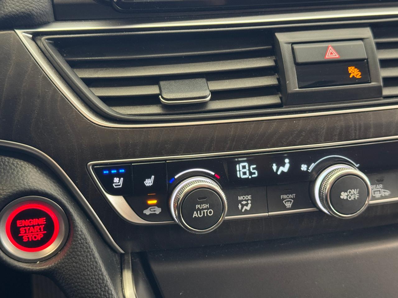 2018 Honda Accord Touring+HUD+New Tires+Adaptive Cruise+CLEAN CARFAX Photo5
