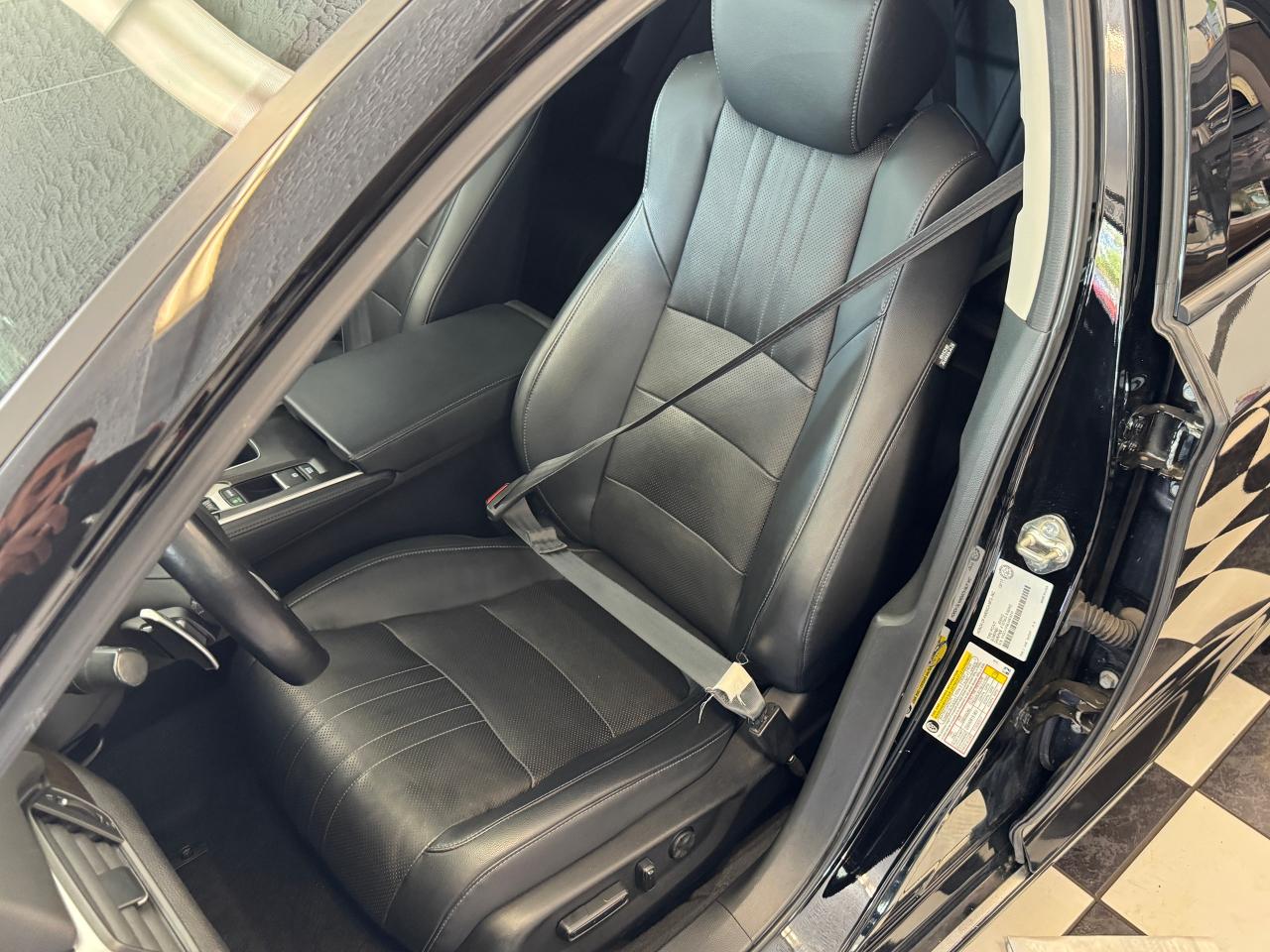 2018 Honda Accord Touring+HUD+New Tires+Adaptive Cruise+CLEAN CARFAX - Photo #25